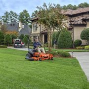 Informacje o kosiarkach o zerowym promieniu skrętu